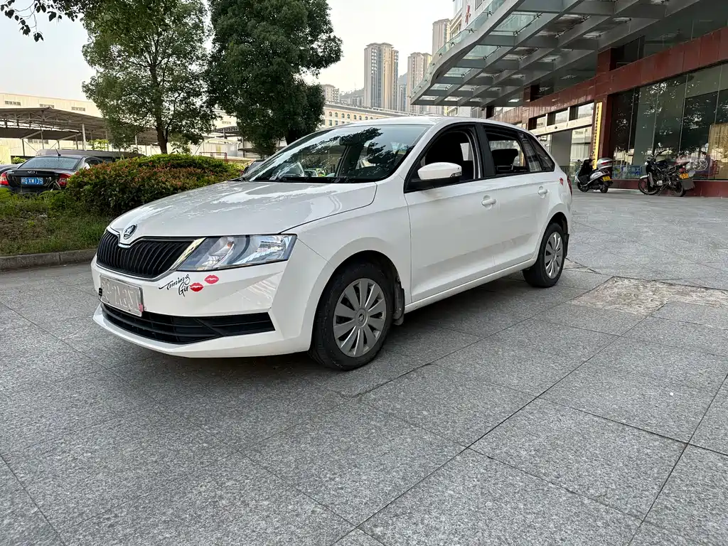 Xindong 2019 1,5-литровый автоматический стандартный выпуск