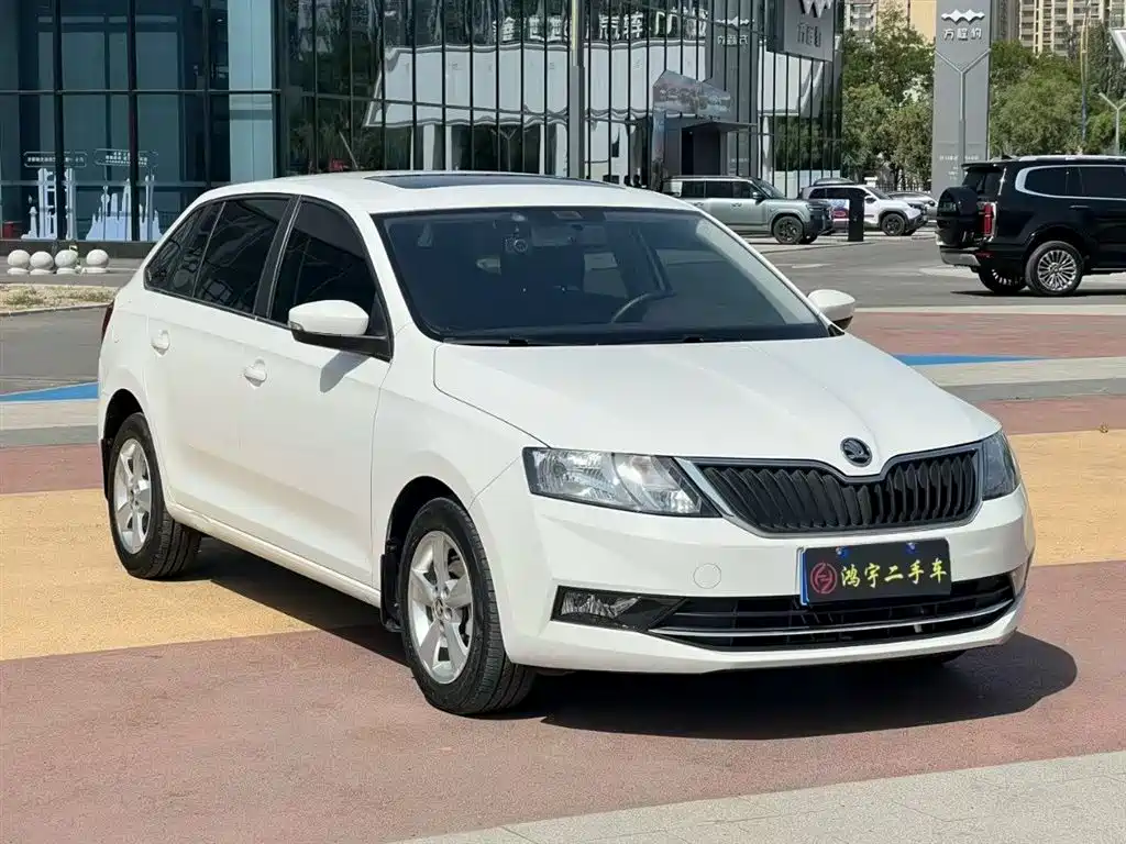 Xindong 2019 1,5-литровая автоматическая версия Comfort