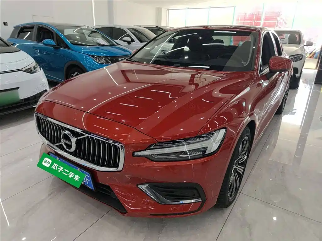VOLVO S60 2022 B4 Intelligent Luxury Edition