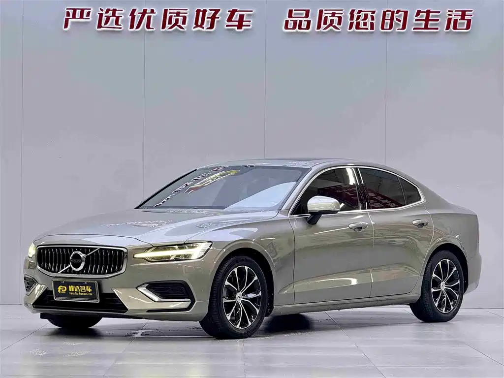 Volvo S60 2022 B4 Intelligent Deluxe