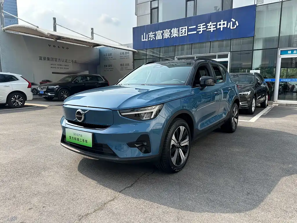 Версия Volvo XC40 New Energy 2023 с увеличенным временем автономной работы