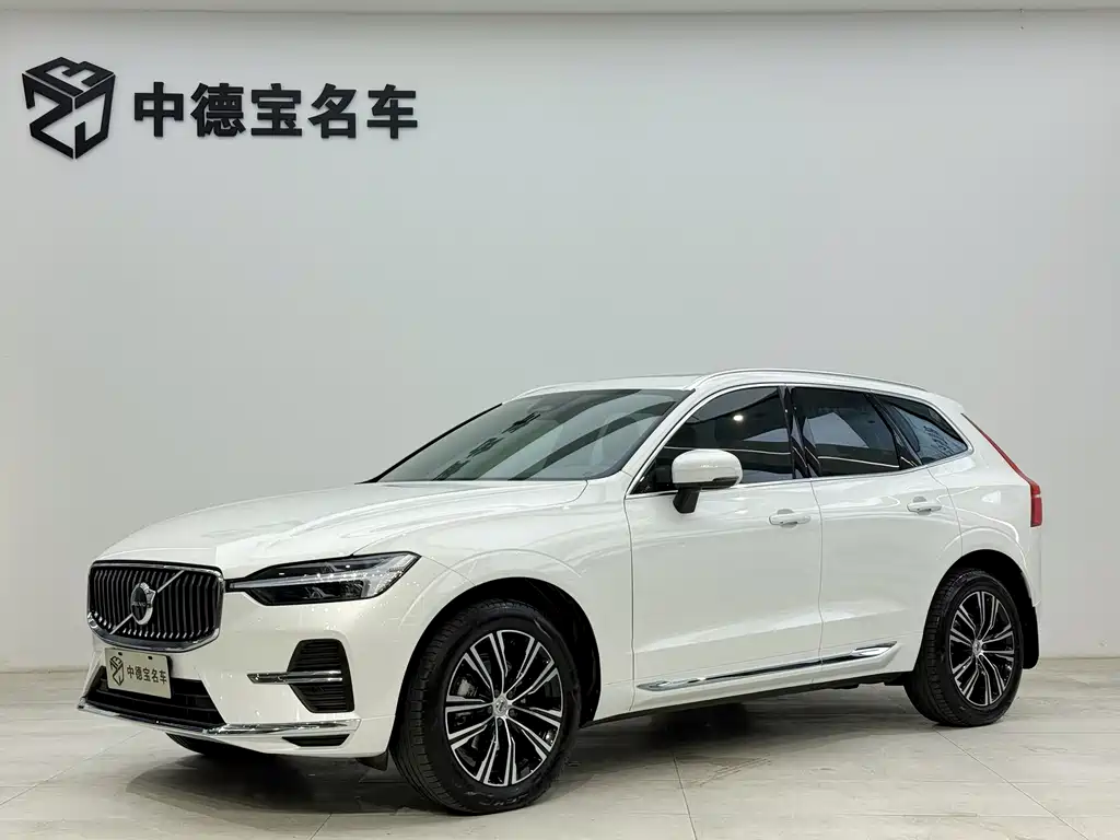 Volvo XC60 2022 B5 four-wheel drive Zhiyuan Deluxe Edition