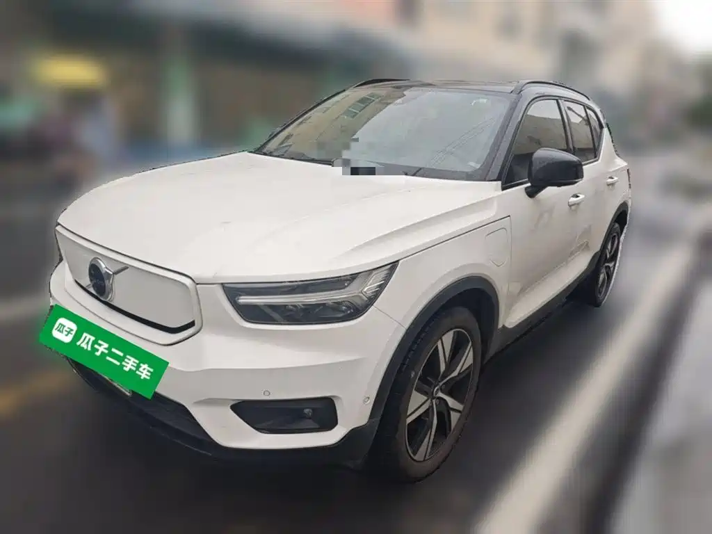 Volvo XC40 New Energy 2022 Версия PRO с длительным сроком службы аккумулятора