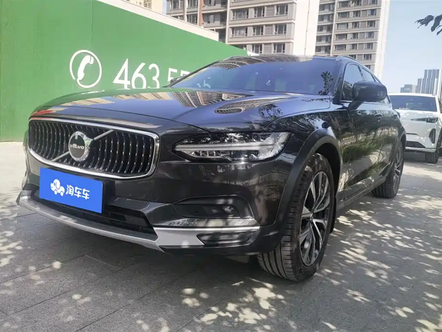 Volvo V90 2021 Cross Country B5 AWD Intelligent