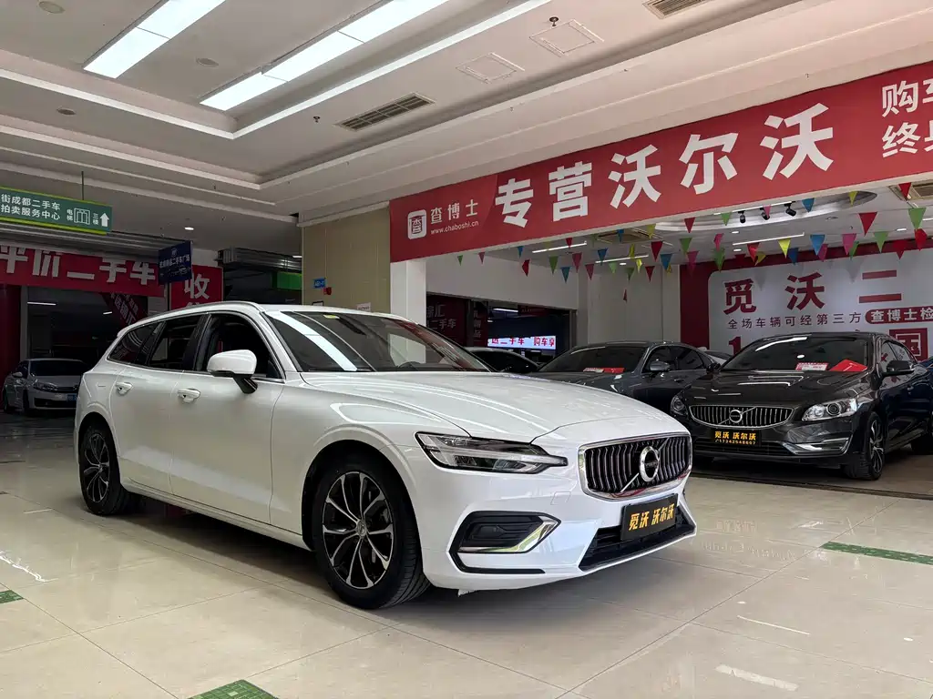 VOLVO V60 2021 B4 Intelligent Deluxe