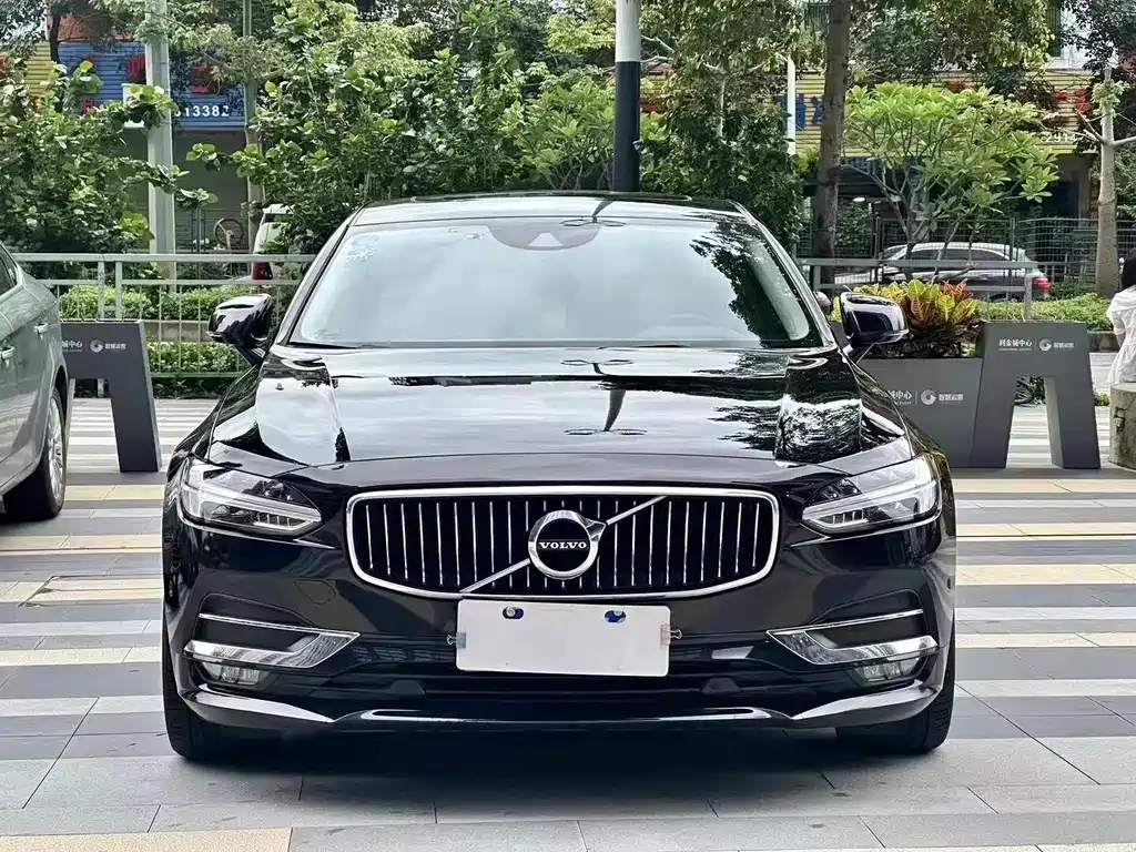 Volvo S90 2019 T5 Smart Edition