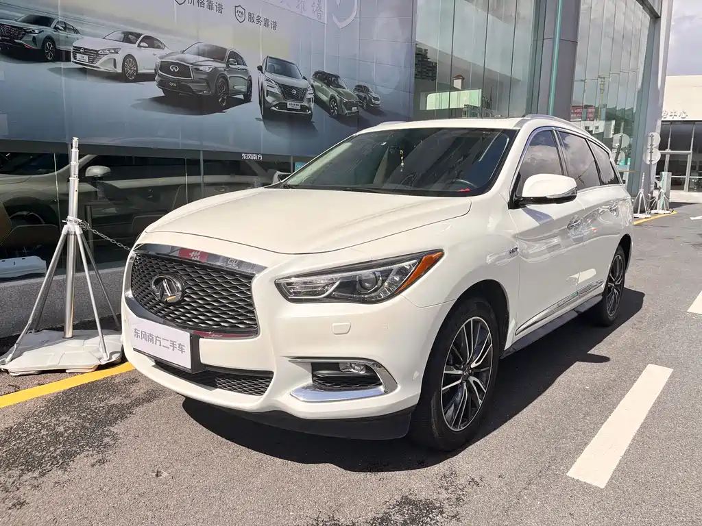 Infiniti QX60 (imported) 2020 2.5S/C Hybrid Two-wheel drive Excellent version