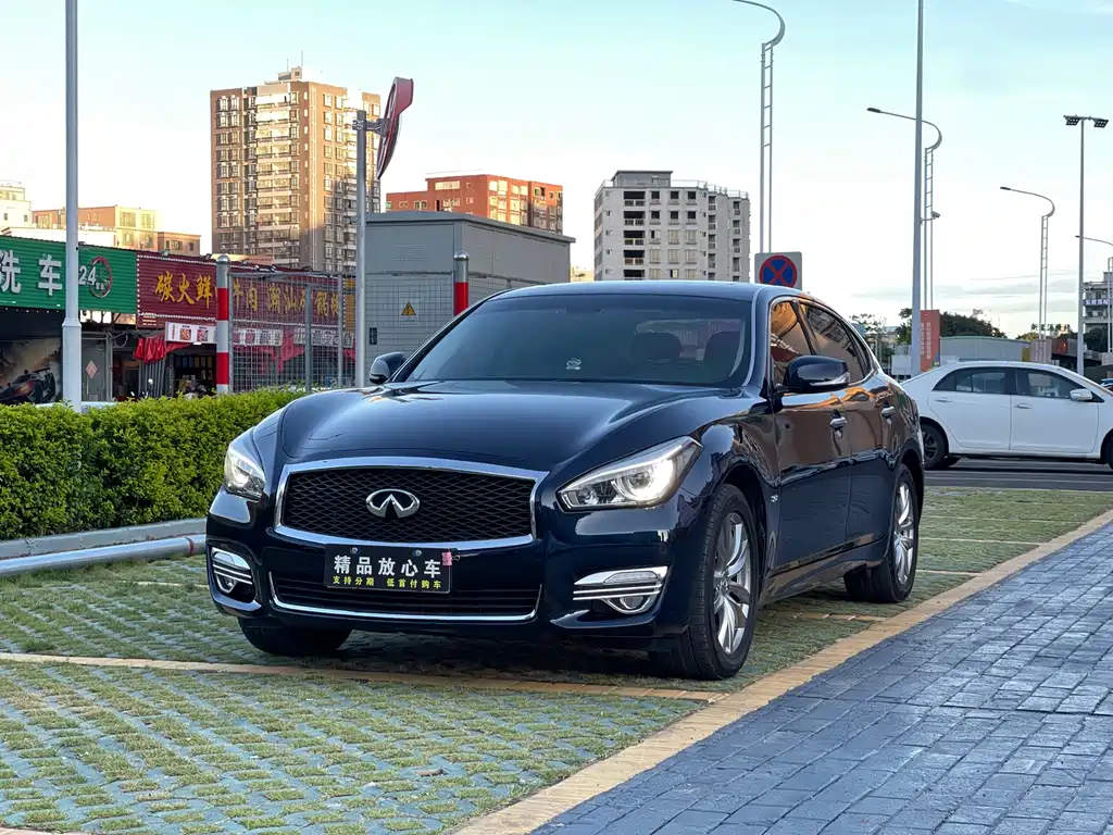 Infiniti Q70 2019 Q70L 2.0T Elite