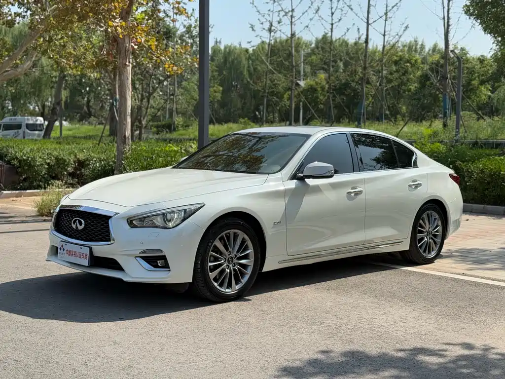 Infiniti Q50L 2021 2.0T Escape Edition