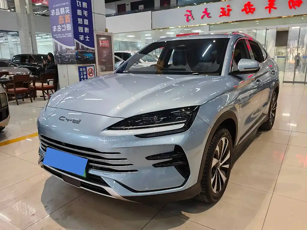 Song PLUS New Energy 2023 Champion Edition DM-i 110 КМ Флагманский автомобиль PLUS