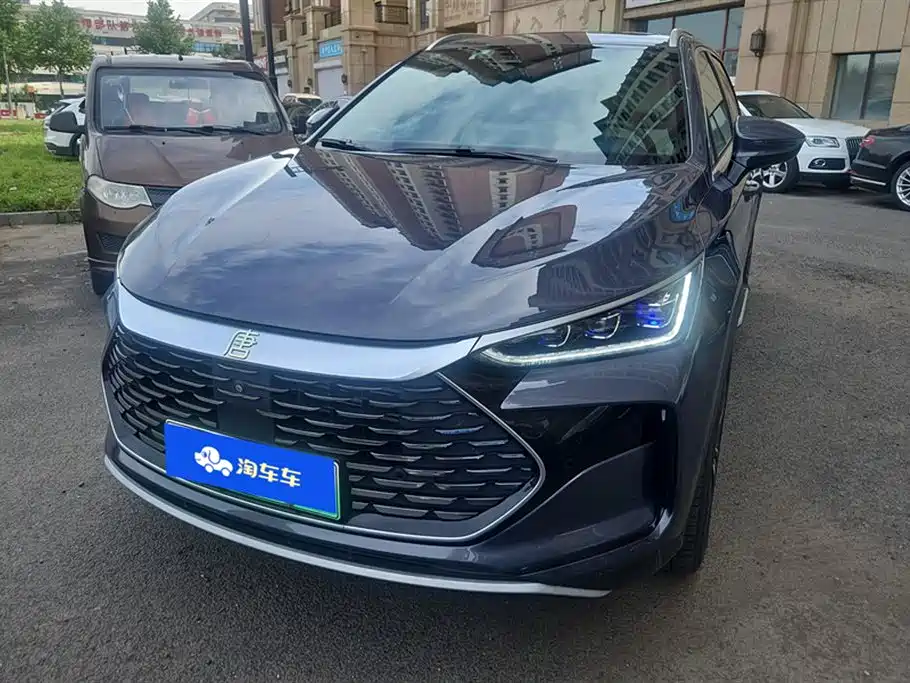 Флагманская модель с полным приводом Tangxin Energy 2022 DM-p протяженностью 215 км