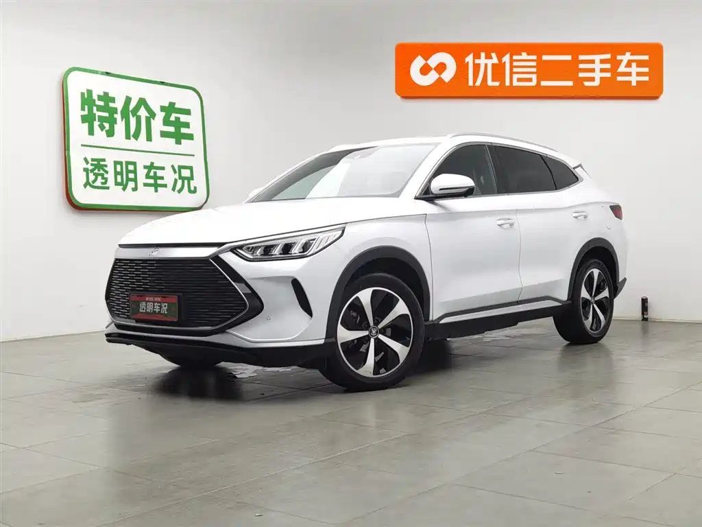 Флагманская модель Songjiang New Energy 2021 DM-i длиной 110 км