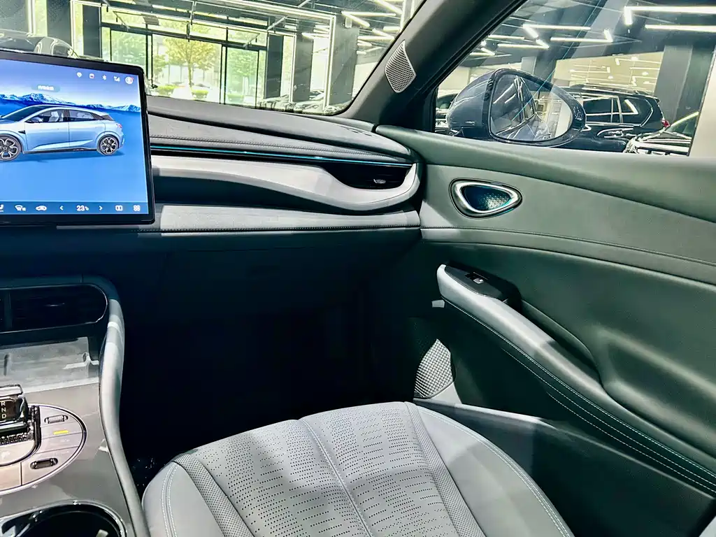 Фото машины 23