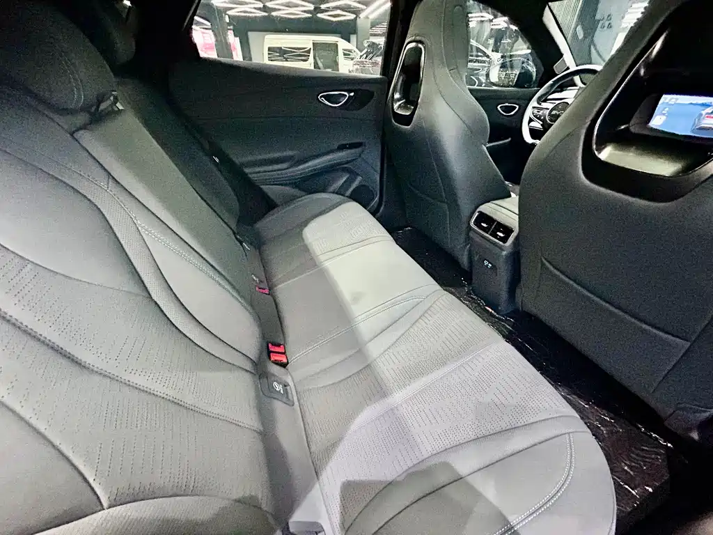 Фото машины 28