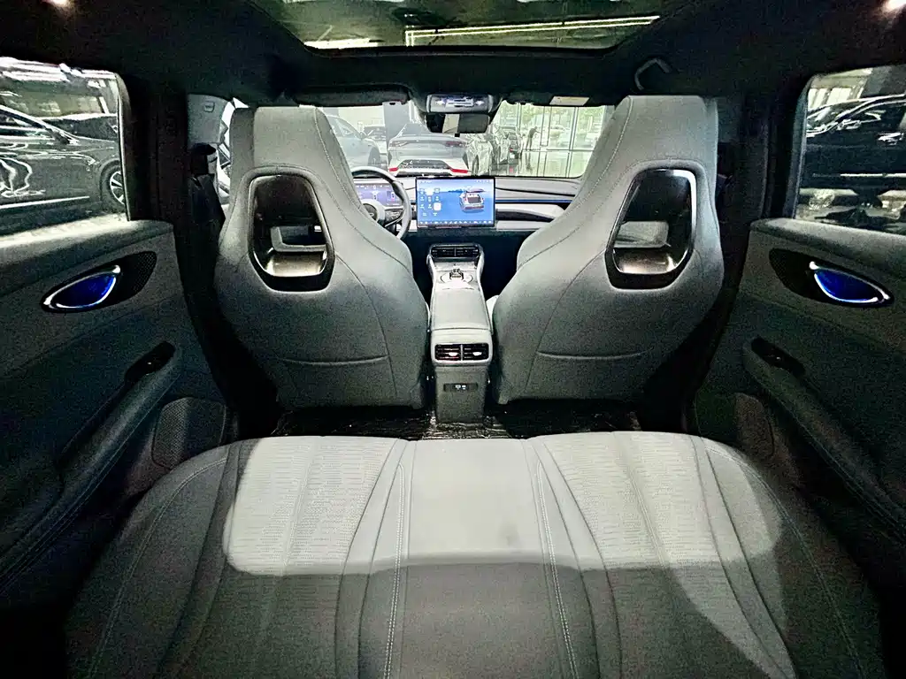 Фото машины 26