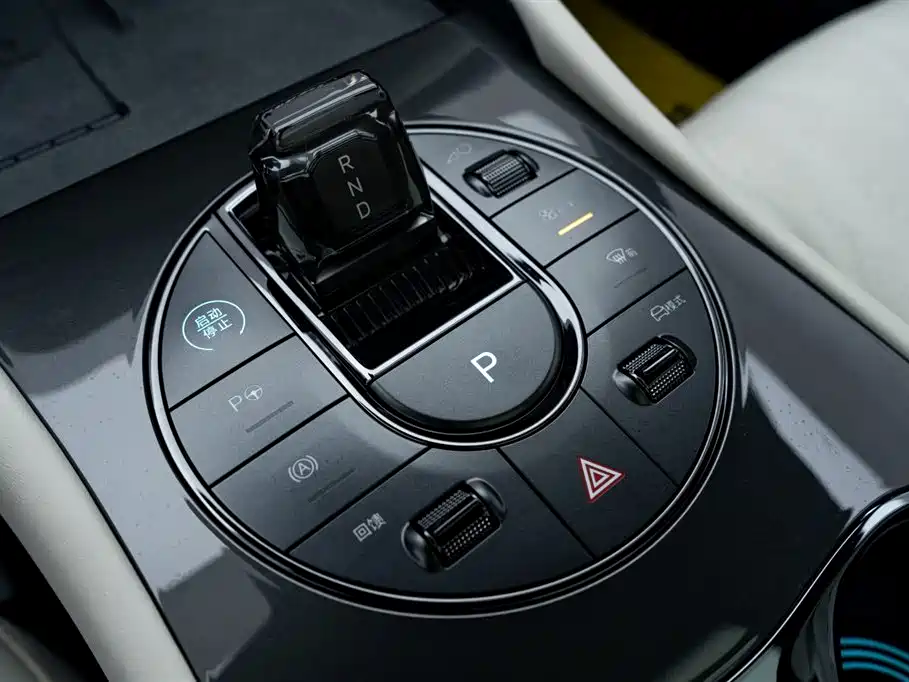 Фото машины 28