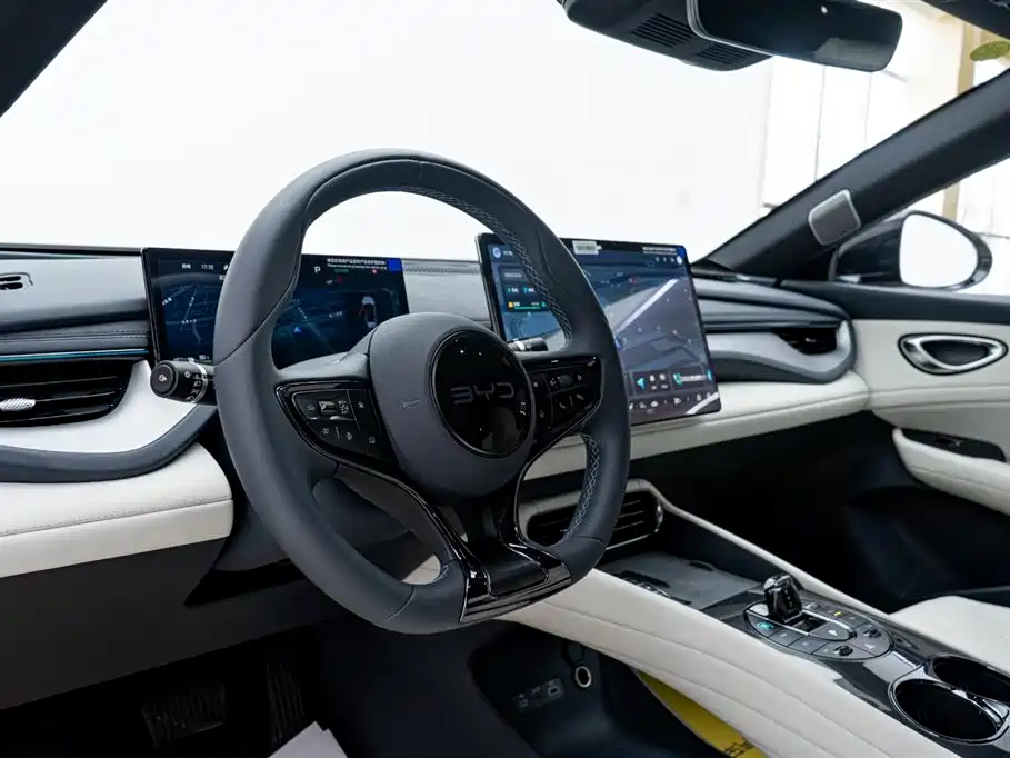 Фото машины 23