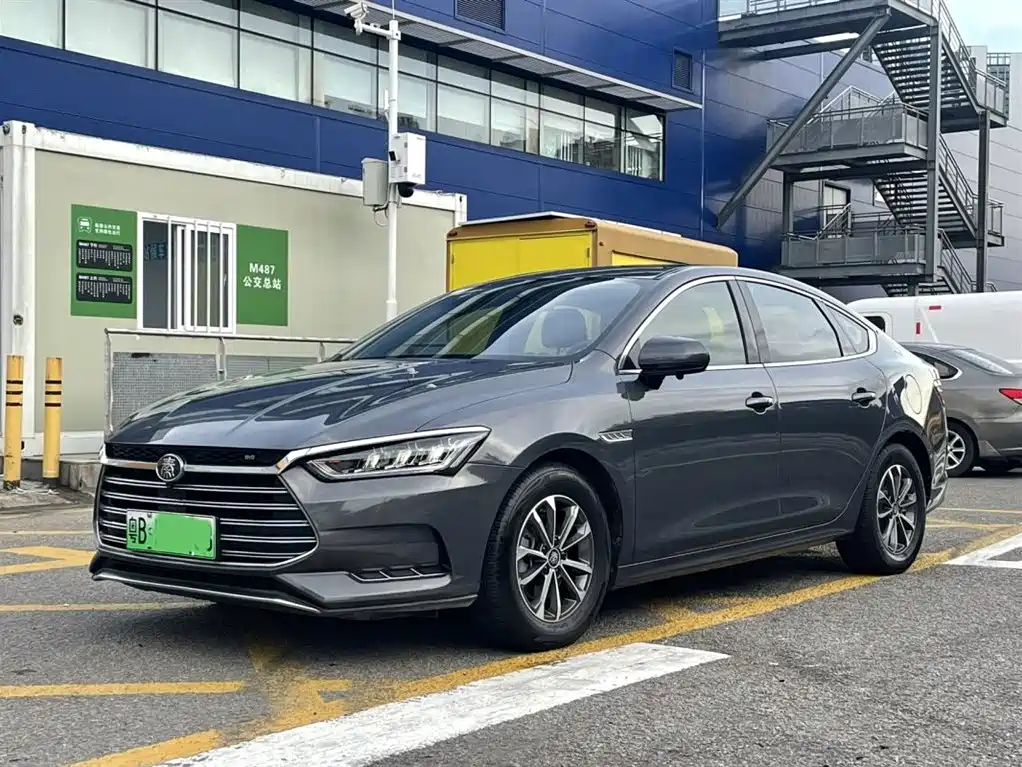 Qin Pro New Energy 2019 DM Super Версия 1.5 TI Автоматическая интеллектуальная навеска Jinxuan Type Country VI