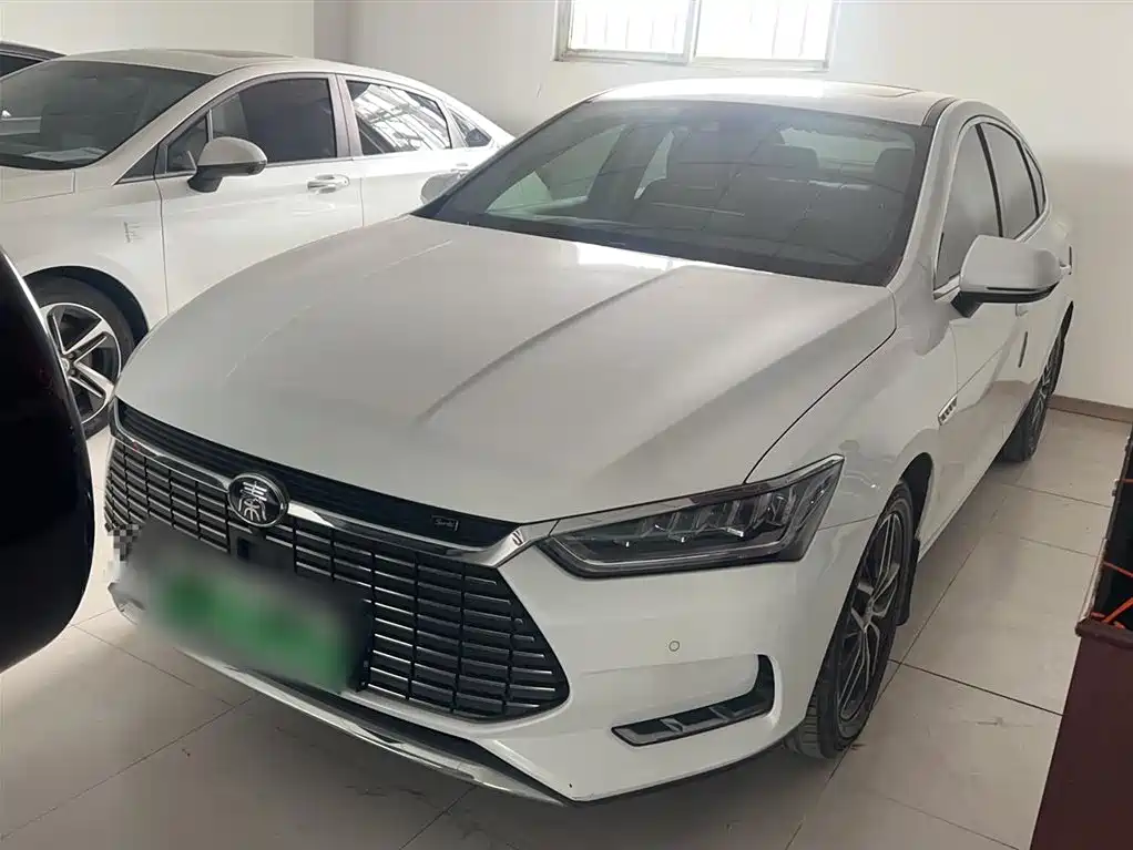 Версия Qinling New Energy 2019 EV Super, высокая мощность и длительное время автономной работы - ведущая инновация в Чжилиане