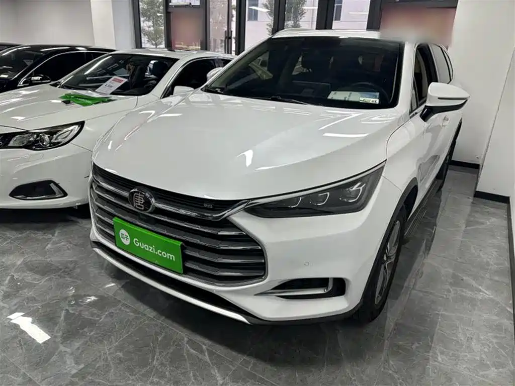 Tang 2019 model 2.0T automatic Zhilian Zunyue type 7-seater Country VI
