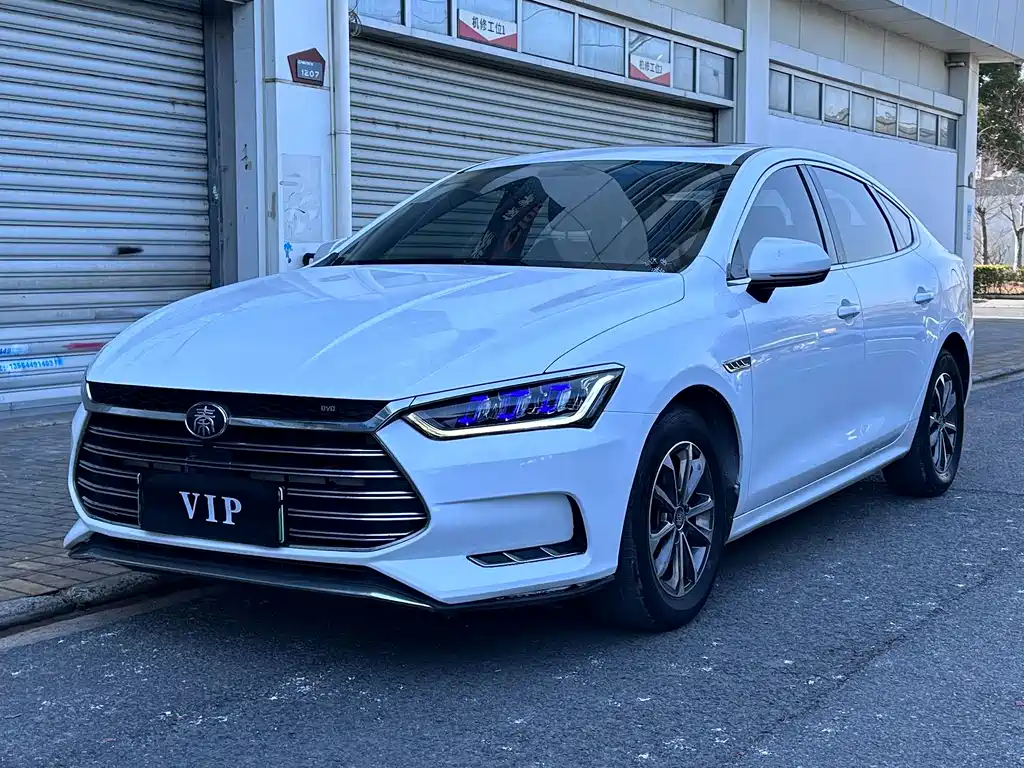 Qin Pro New Energy 2019 DM Super Версия 1.5 TI Автоматическая Zhilian Jinxuan National V