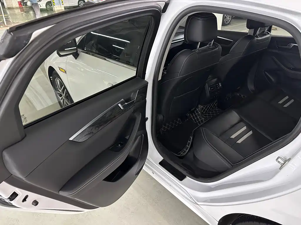 Фото машины 12