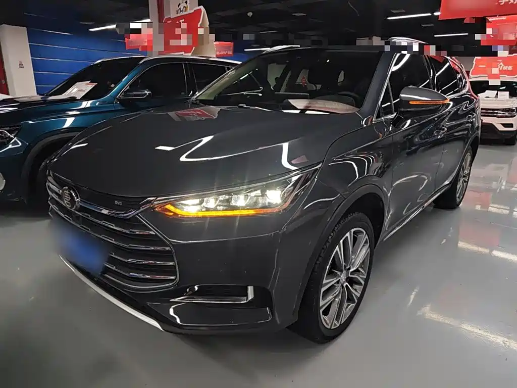 Tang 2019 model 2.0T automatic Zhilian Honor type 7-seater Country VI