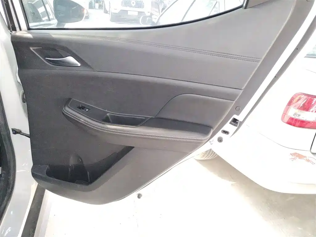 Фото машины 25