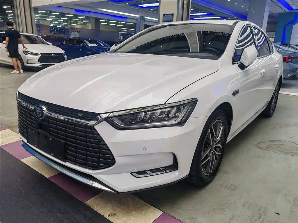 Пилотный выпуск электромобилей Qin Pro New Energy 2019