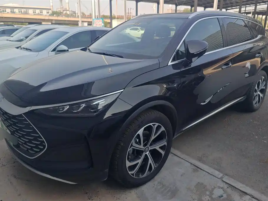 Флагманская модель Tangxin Energy 2025 DM-i длиной 115 км