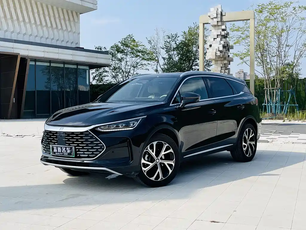 Флагманская модель Tangxin Energy 2025 DM-i длиной 115 км