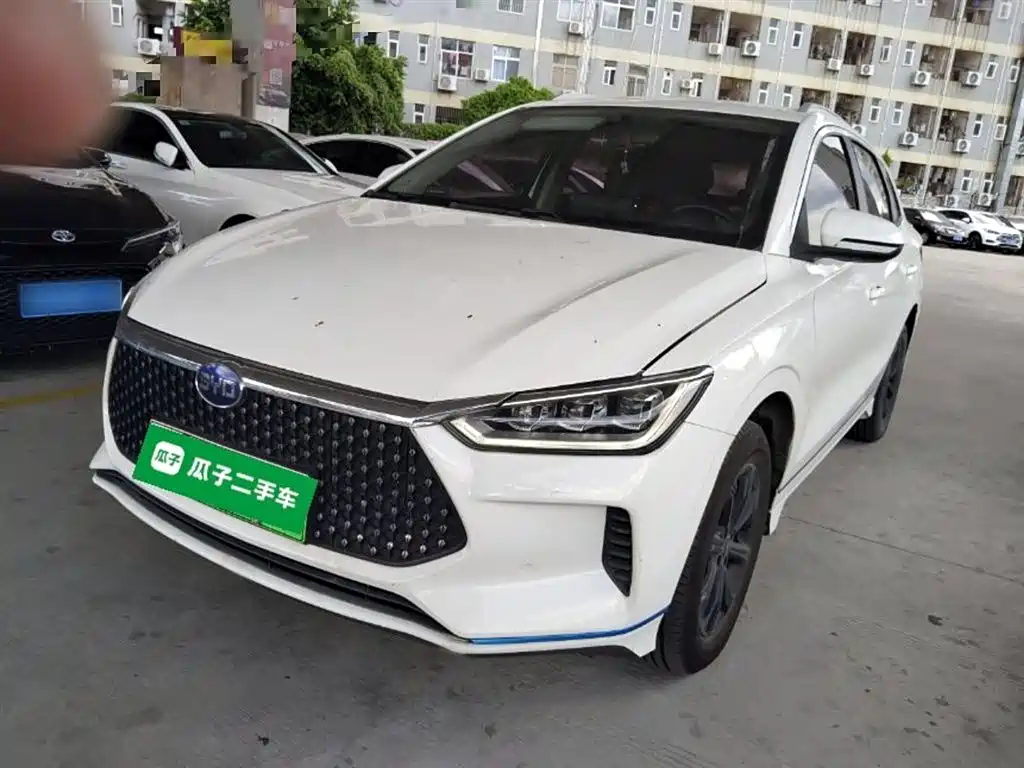 BYD e2 2021 Luxury