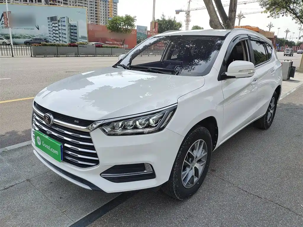 Song 2019 model 1.5TI manual intelligent linkage more dynamic type