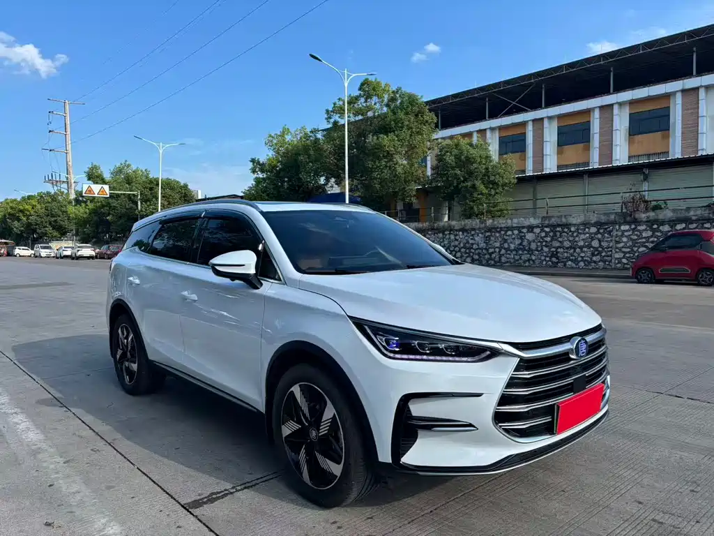 Tangxin Energy 2023 DM-i Champion Edition 112 КМ эксклюзивного типа