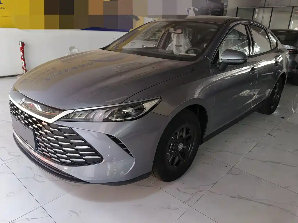 Qin PLUS 2025 DM-i Версия для интеллектуального вождения, ведущий тип на 55 км