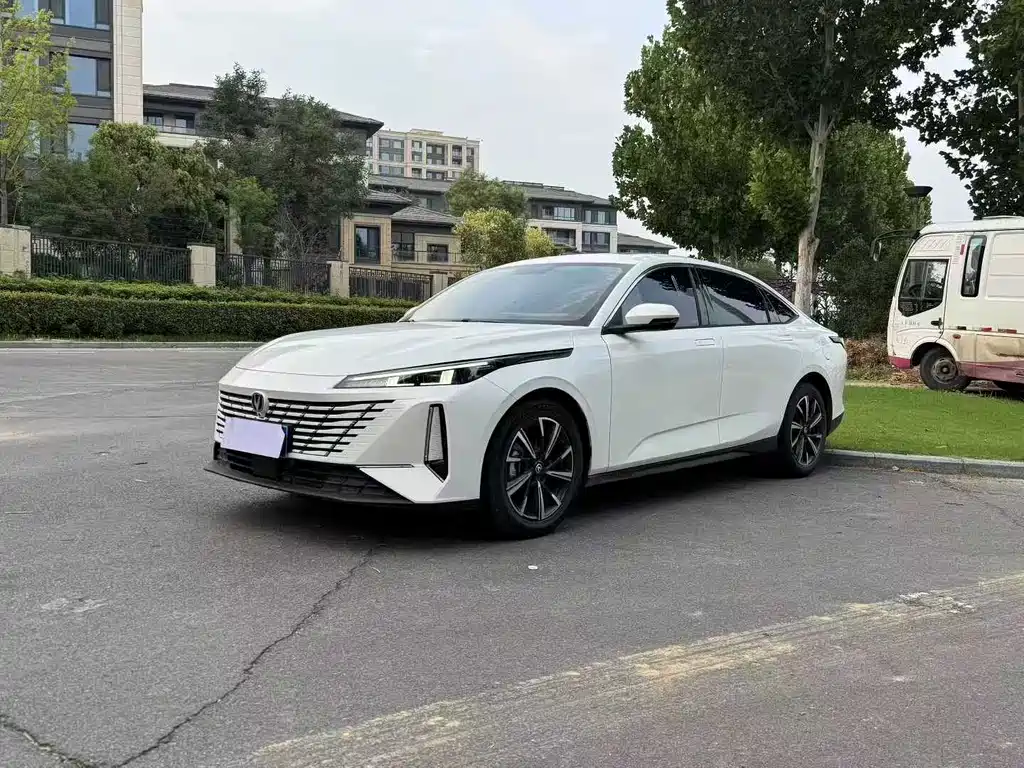 Yidong 2024 1,5-тонный GDI автоматический премиум-тип