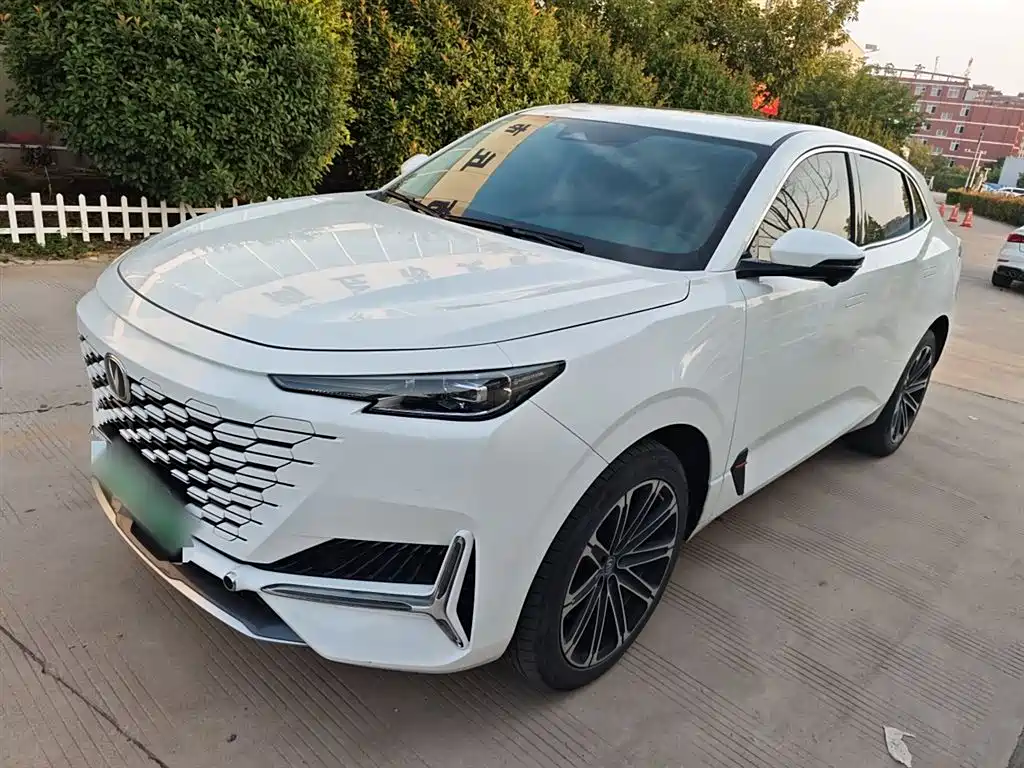 Changan UNI-K Zhidian iDD 2022 Blue Whale iDD 130km 1.5T Premium Type