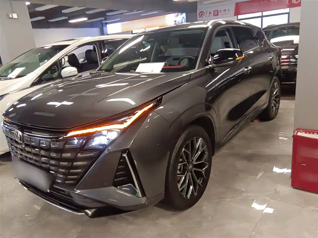 Changan UNI-Z 2025 1.5T Premium Type