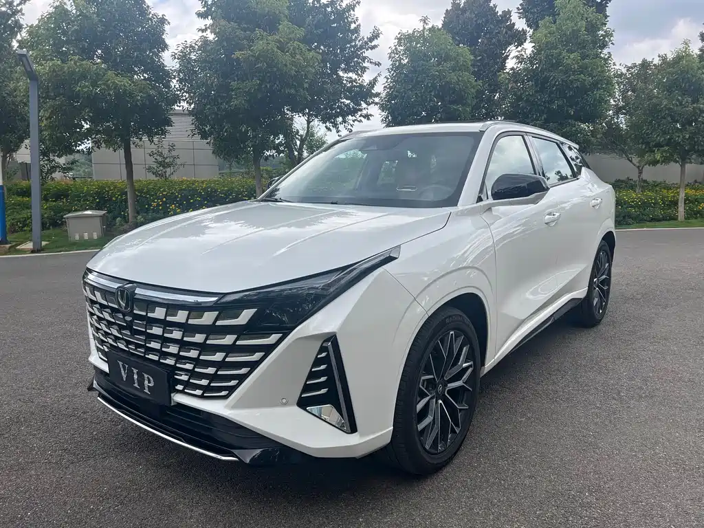 Changan UNI-Z 2025 1.5T Premium Type