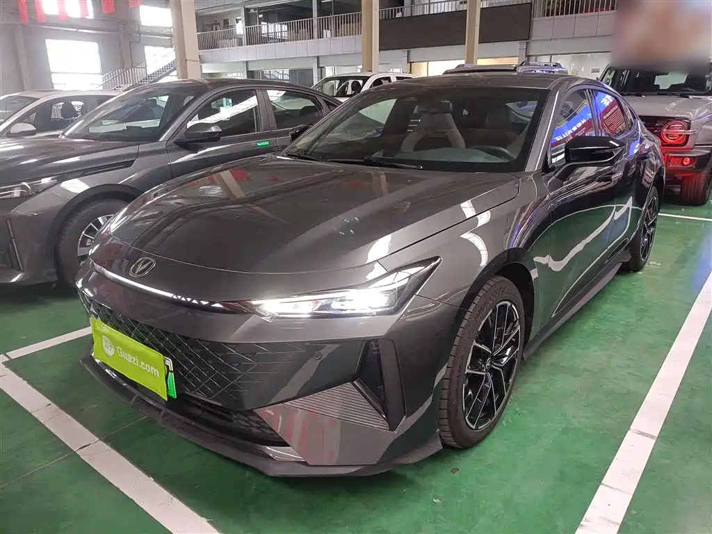 Changan UNI-V Smart iDD 2024 Blue Whale Smart iDD 136km Smart Cool Type