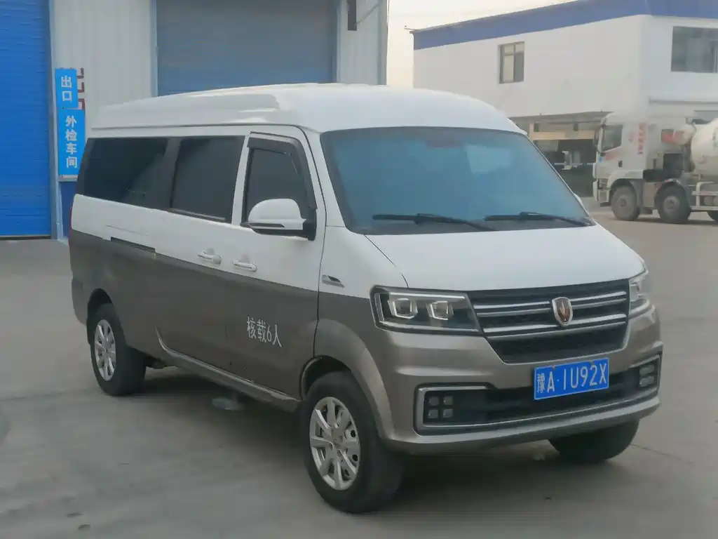 Новый автобус Sea Lion S 2023 объемом 1,5 л Fortune Edition на 5/6/7 мест с центральным кондиционированием воздуха в версии SWC15M