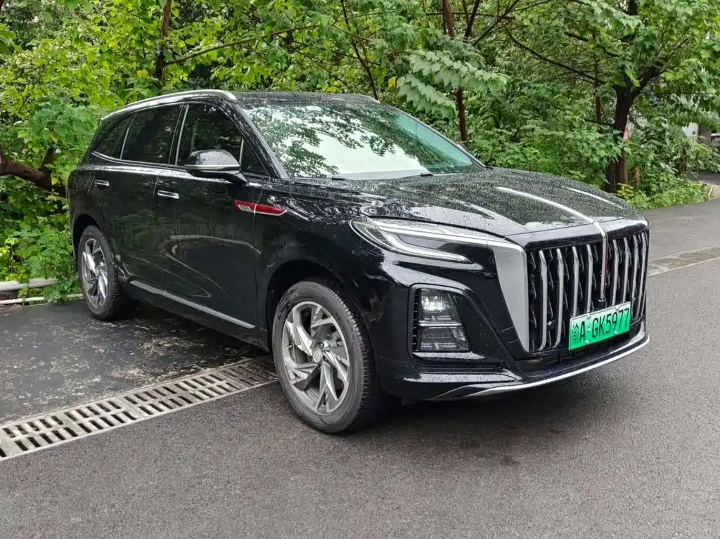 Hongqi HS3 PHEV 2025 модель 117 км версия Jinwei PLUS