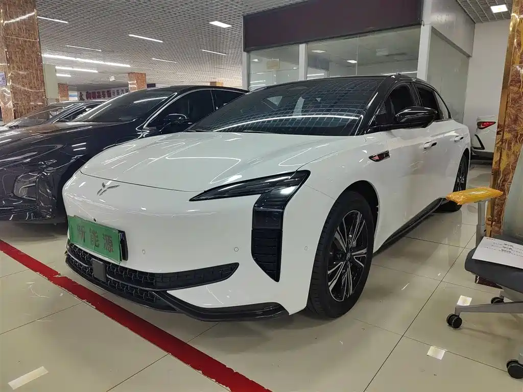 Hongqi EH7 2024 model 690 Pro