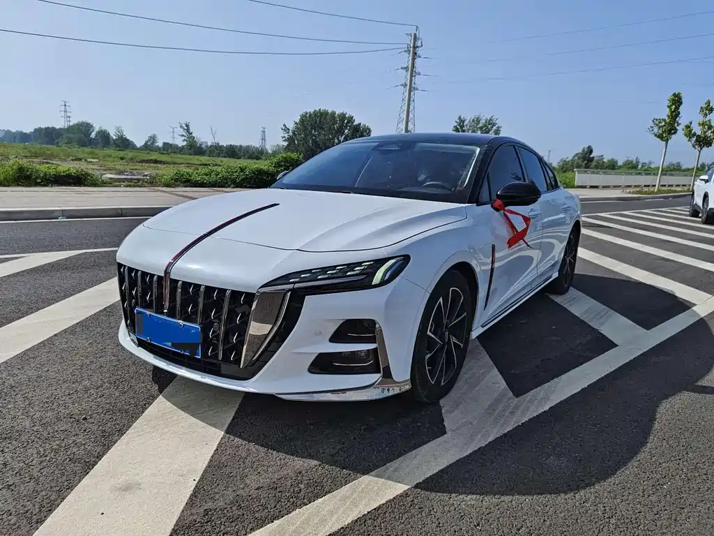Hongqi H6 2025 Модель 2.0T Версия Zhixing