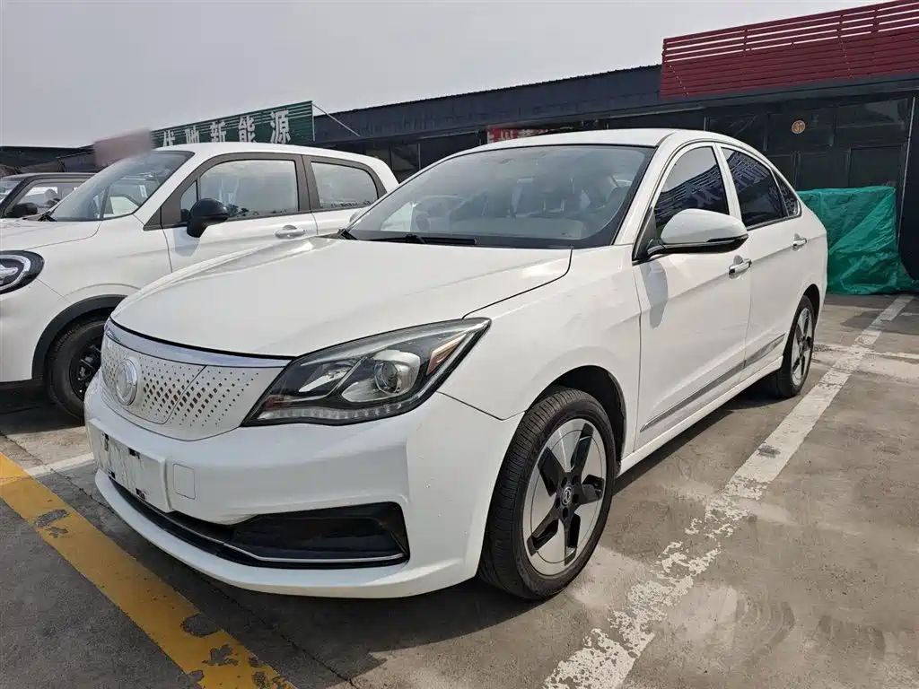 Dongfeng Fengshen E70 2021 facelift 360H power change version