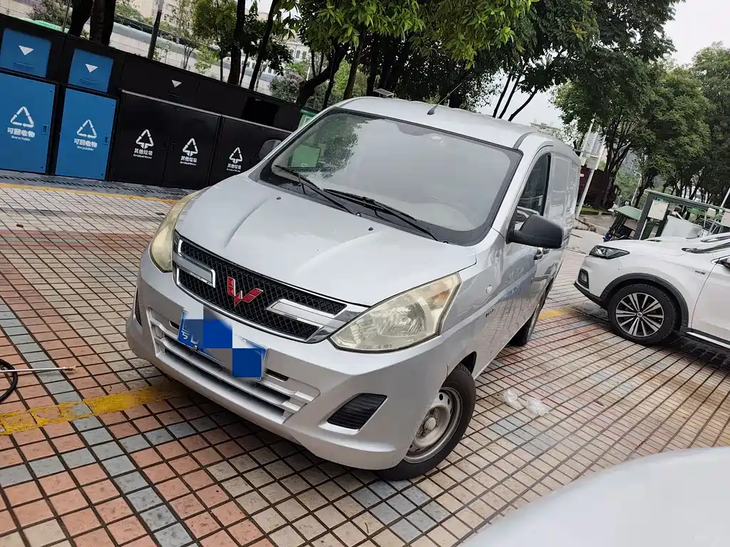 Wuling Rongguang V 2019 1.5L Standard National VI LAR
