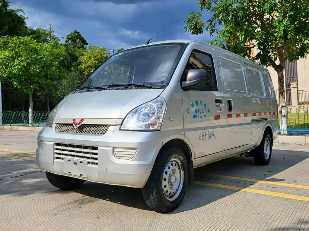 Wuling Rongguang EV 2020 window-sealed version Basic Type 2 seats 300KM