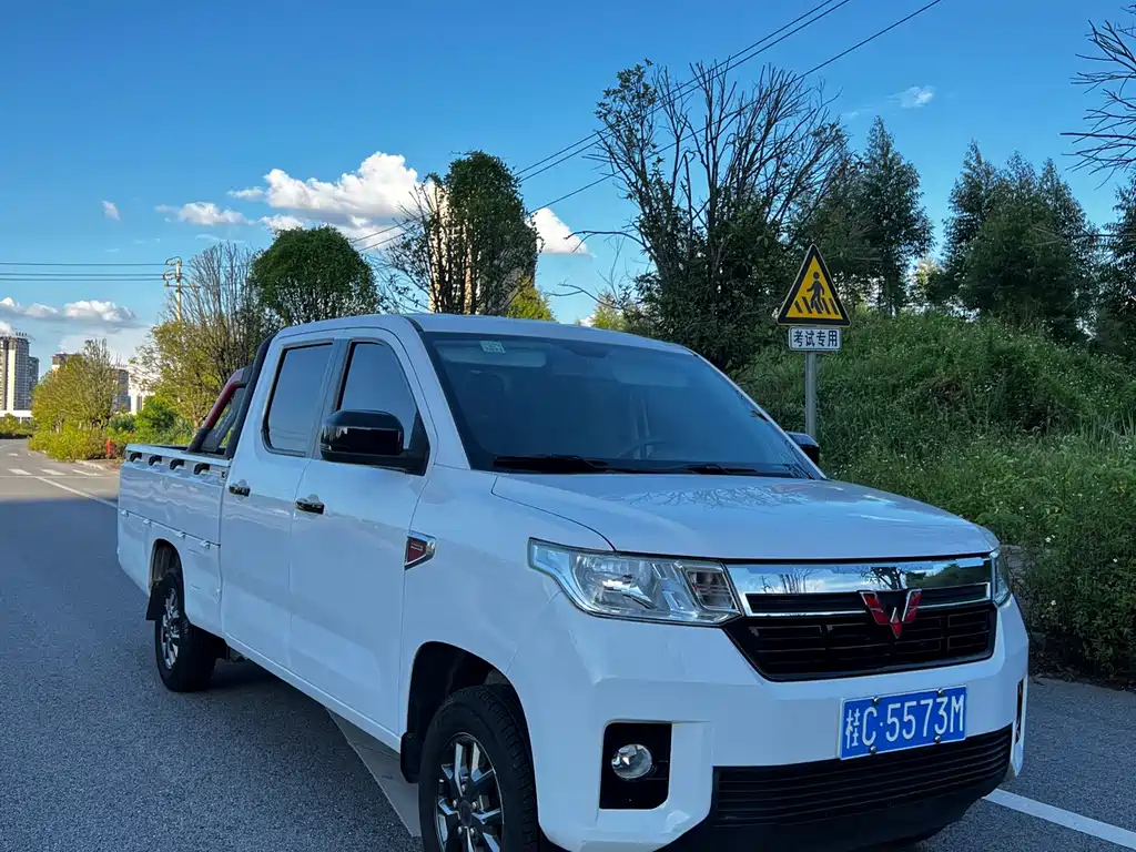 Wuling Journey 2021 Агрессивный объем 1,5 л
