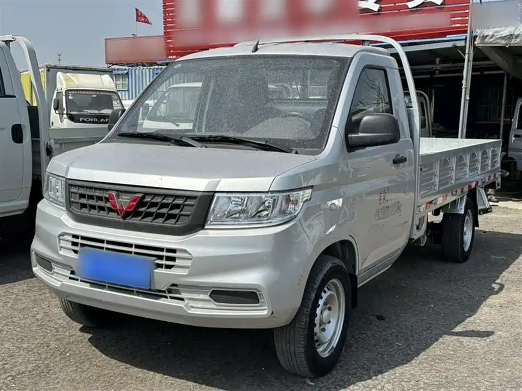 Wuling Rongguang New card 2021 1,5-литровый автомобиль для поездок по сельской местности версия LV0 удлиненный однорядный L3C