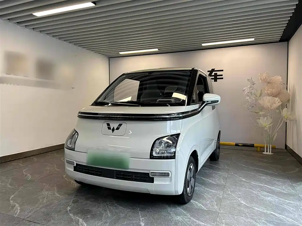 Четырехместный Wuling Air ev Clear Sky 2023-Стандартная версия